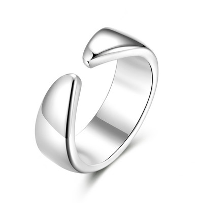 Ανδρικά σκουλαρίκια με στρογγυλό σχήμα