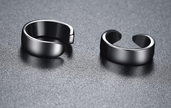 Ανδρικά σκουλαρίκια με στρογγυλό σχήμα