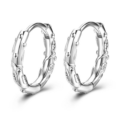 Moderni iegravēti stīpiņu auskari vīriešiem