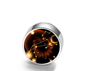 Muške naušnice u raznim bojama