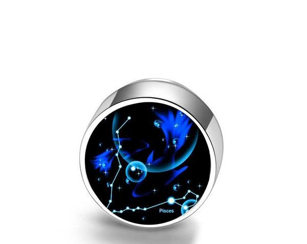 Muške naušnice u raznim bojama