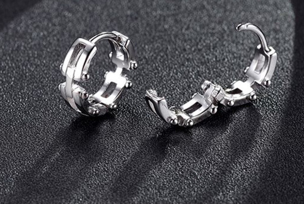 Vīriešu auskari ar sudraba detaļām