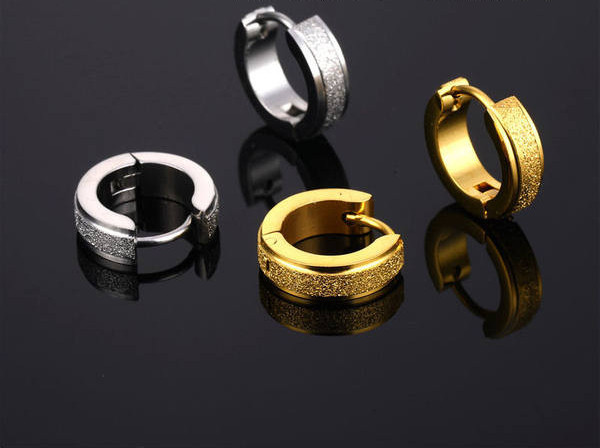 Ανδρικά στρογγυλά σκουλαρίκια σε διάφορα χρώματα