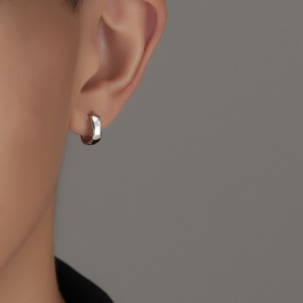 Ανδρικά στρογγυλά σκουλαρίκια casual μοντέλο