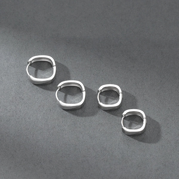 Ανδρικά στρογγυλά σκουλαρίκια casual μοντέλο