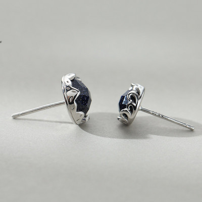 Vīriešu auskari ar akmeni melnā krāsā