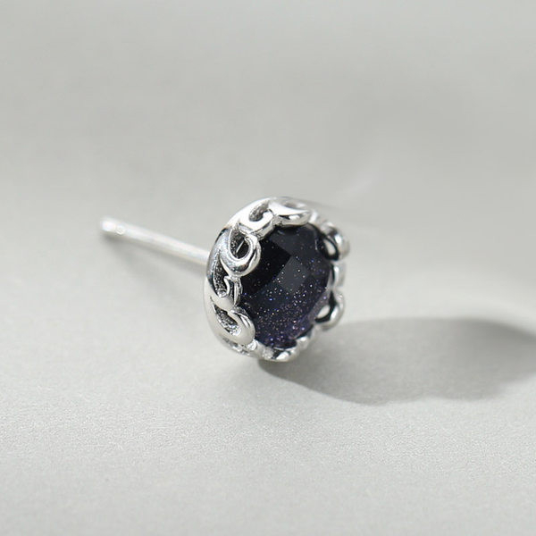 Vīriešu auskari ar akmeni melnā krāsā