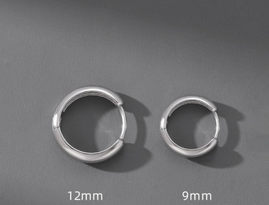 Vīriešu auskari - divās krāsās