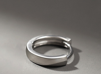 Στρογγυλά ανδρικά σκουλαρίκια