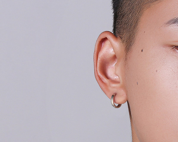 Στρογγυλά ανδρικά σκουλαρίκια