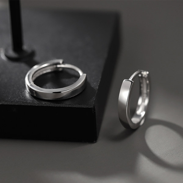 Στρογγυλά ανδρικά σκουλαρίκια