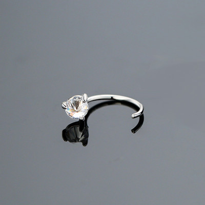 Férfi fülbevaló díszkővel