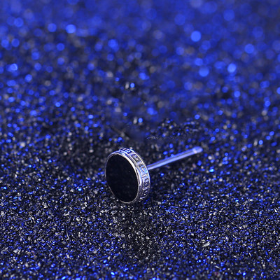 Alkalmi férfi fülbevaló kerek mintával