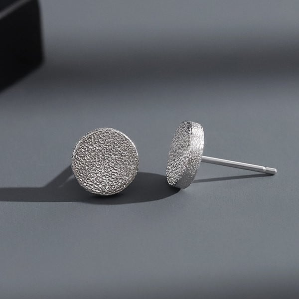 Νέο μοντέλο ανδρικά σκουλαρίκια σε ασημί χρώμα