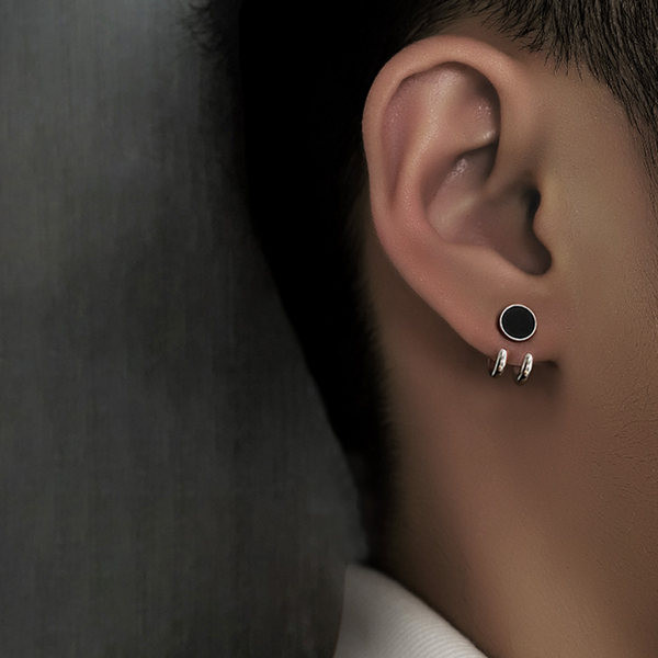 Ανδρικά σκουλαρίκια σε δύο χρώματα