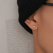 Μονόχρωμα ανδρικά σκουλαρίκια