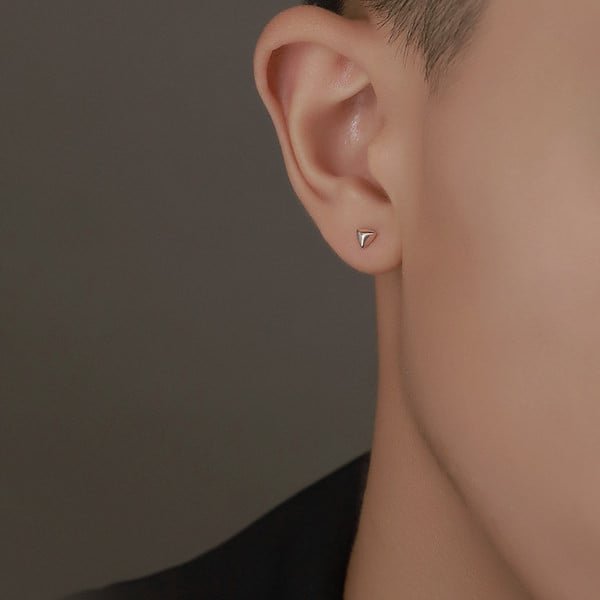 Μονόχρωμα ανδρικά σκουλαρίκια