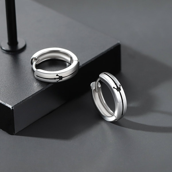Ανδρικά κρίκοι σκουλαρίκια σε ασημί χρώμα