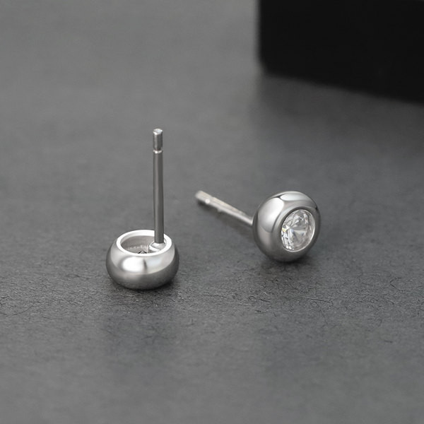 Ανδρικά σκουλαρίκια με διακοσμητική πέτρα