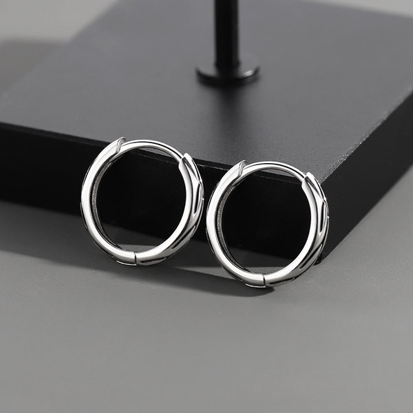 Sudraba auskari ar apaļu formu