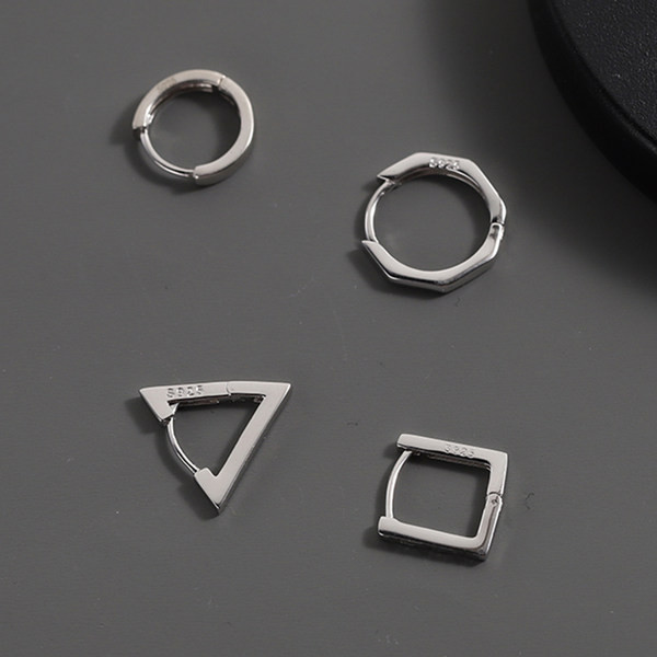 Cercei bărbați de culoare argintie - mai multe culori