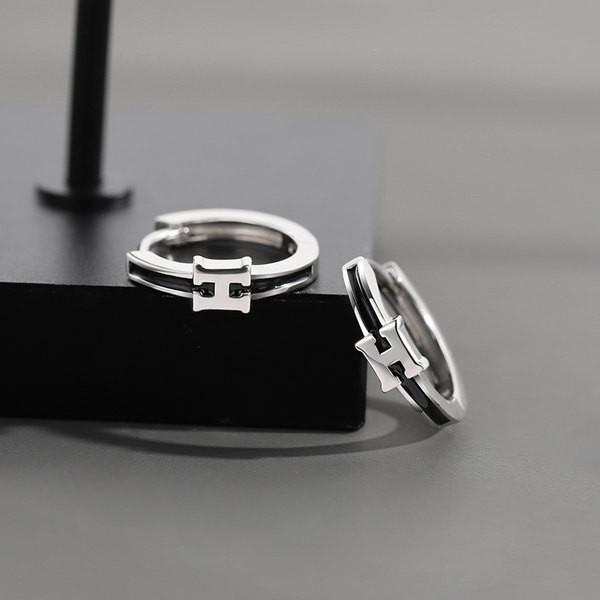 Férfi alkalmi betűs fülbevaló