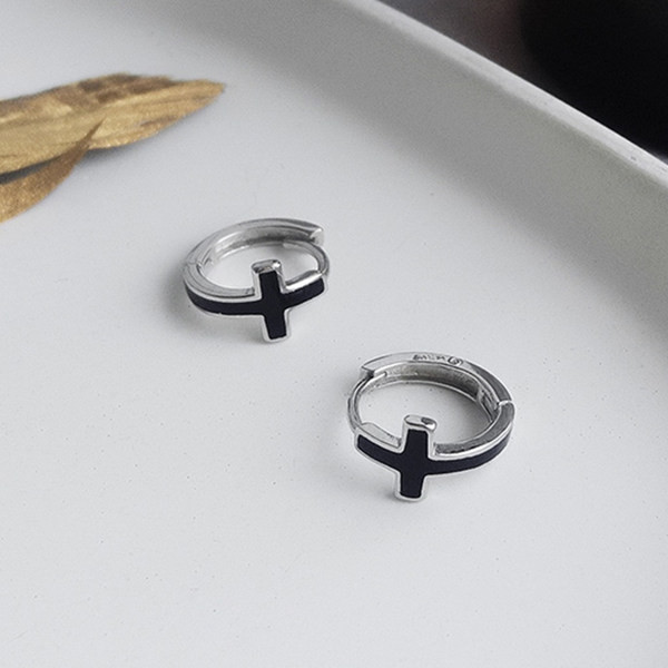 Kereszt alakú férfi fülbevaló