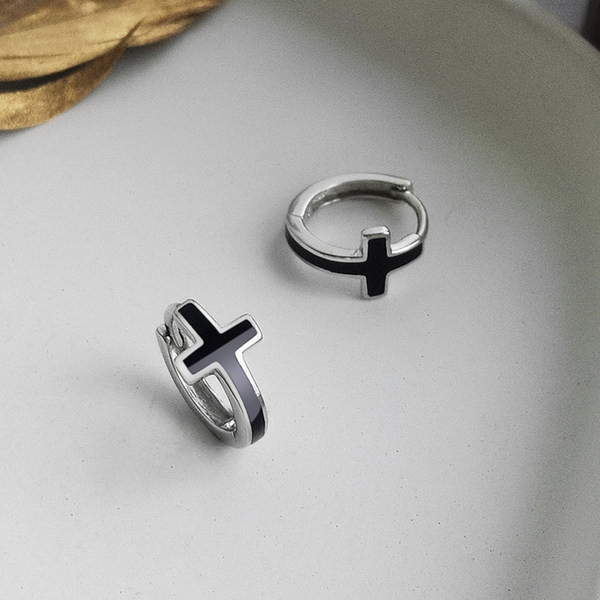 Kereszt alakú férfi fülbevaló