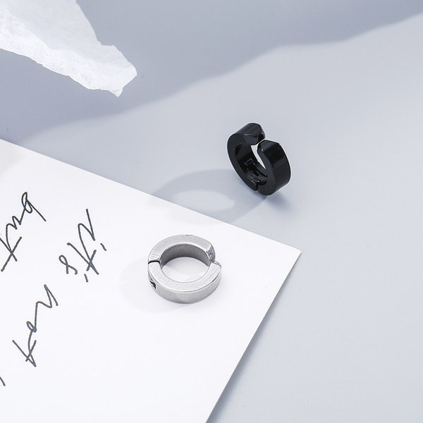 Vīriešu auskari retro modeļa auss klipša tipa