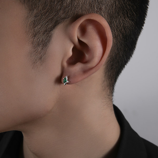 Ανδρικά σκουλαρίκια με πράσινη πέτρα