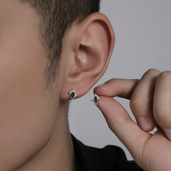 Ανδρικά σκουλαρίκια με πράσινη πέτρα