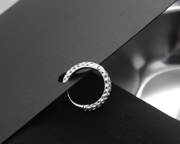 Ανδρικά σκουλαρίκια - στρογγυλό σχήμα