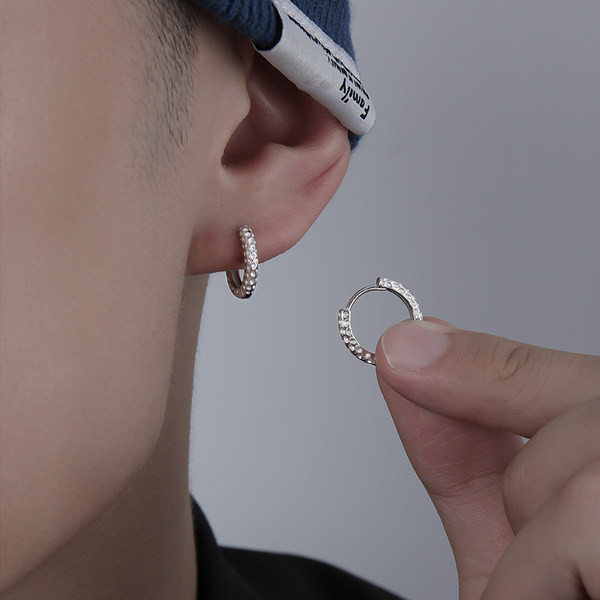 Ανδρικά σκουλαρίκια - στρογγυλό σχήμα