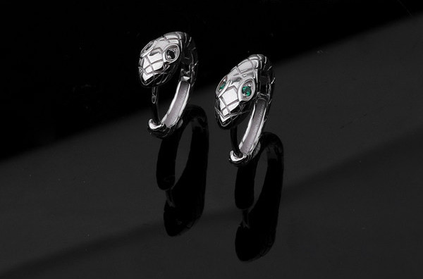 Ασημένια ανδρικά σκουλαρίκια σε σχήμα φιδιού