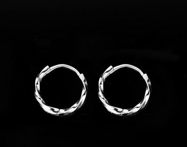 Ανδρικά κρίκοι σκουλαρίκια σε ασημί χρώμα