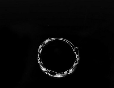 Ανδρικά κρίκοι σκουλαρίκια σε ασημί χρώμα