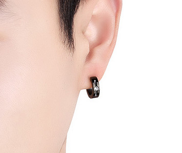 Μαγνητικό ανδρικό σκουλαρίκι σε διαφορετικό σχήμα