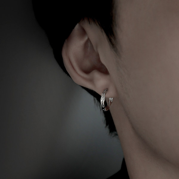 Ανδρικά σκουλαρίκια δαχτυλίδια σε ασημί χρώμα, πολλά μοντέλα