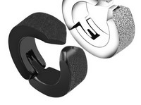 Vīriešu auskari sudraba un melnā krāsā