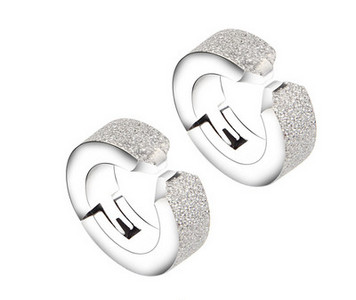 Vīriešu auskari sudraba un melnā krāsā