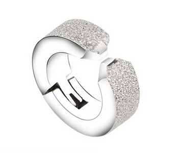 Vīriešu auskari sudraba un melnā krāsā