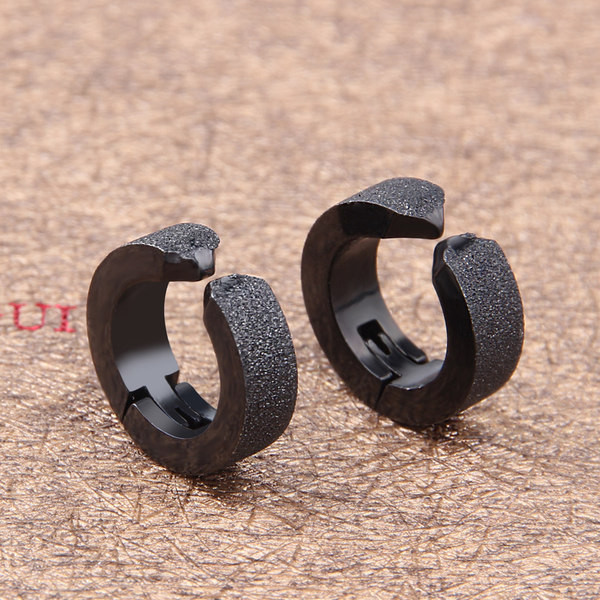 Vīriešu auskari sudraba un melnā krāsā