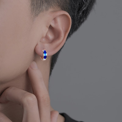 Muške naušnice prstenje sa šarenim ukrasnim kamenčićima