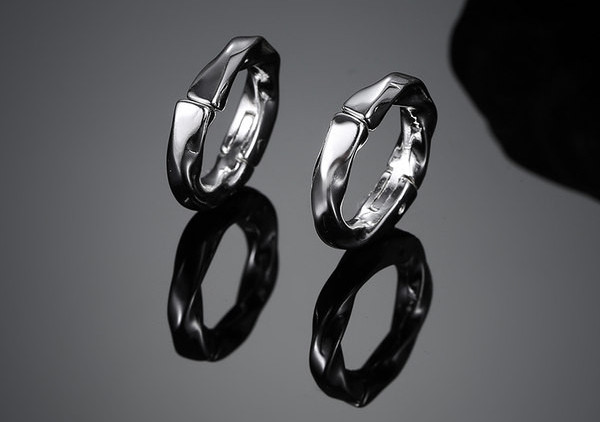 Stilīgi vīriešu auskaru gredzeni