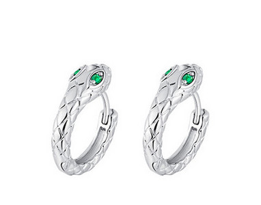 Kígyó alakú férfi fülbevaló, színes díszítő kövekkel