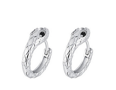 Kígyó alakú férfi fülbevaló, színes díszítő kövekkel