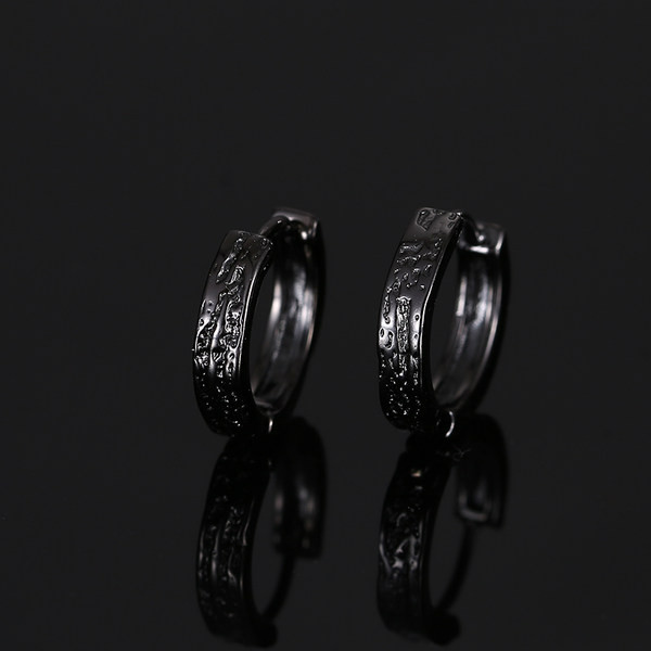 Stílusos férfi gyűrűk két színben