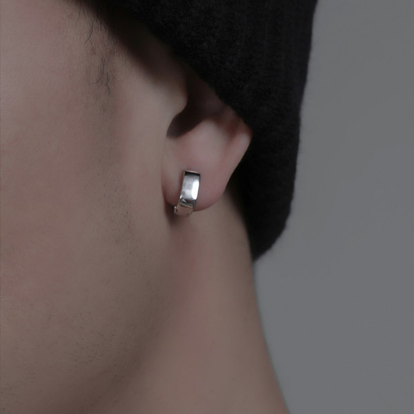 Kvadrātveida vīriešu auskari jauns modelis