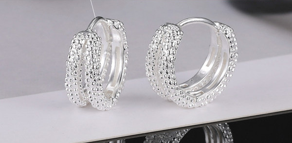 Ikdienas vīriešu auskari ar stīpām