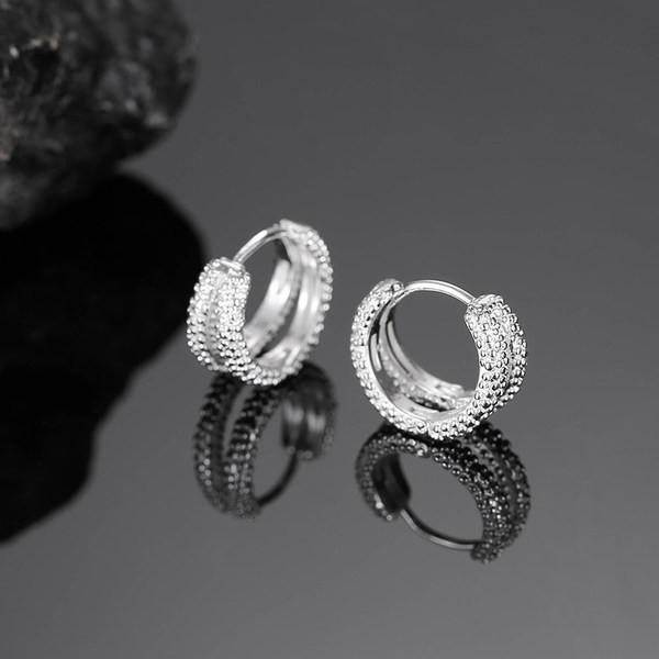 Ikdienas vīriešu auskari ar stīpām